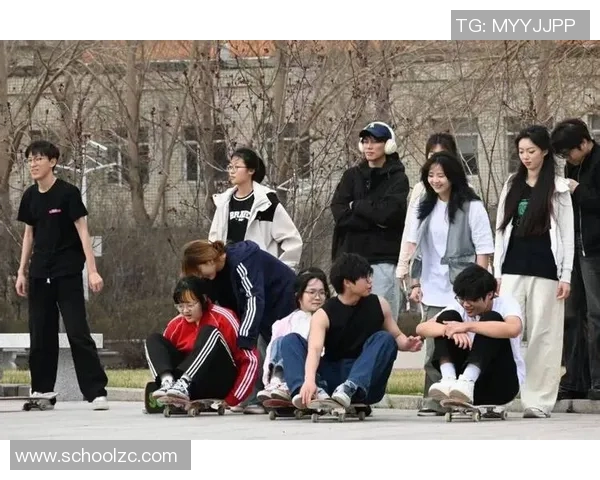 南京滑板队与西安滑板队赛后复盘团队协作的成功与不足分析